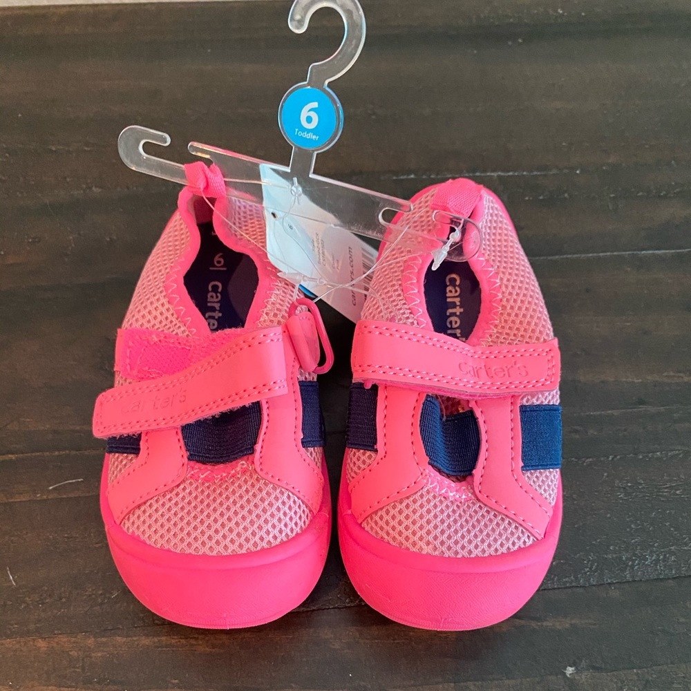 Carters size 6 toddler water shoes